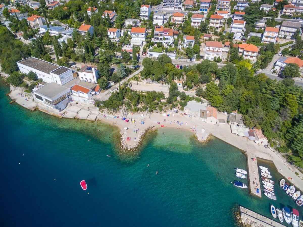 Apartments Maro Драмал Екстериор снимка