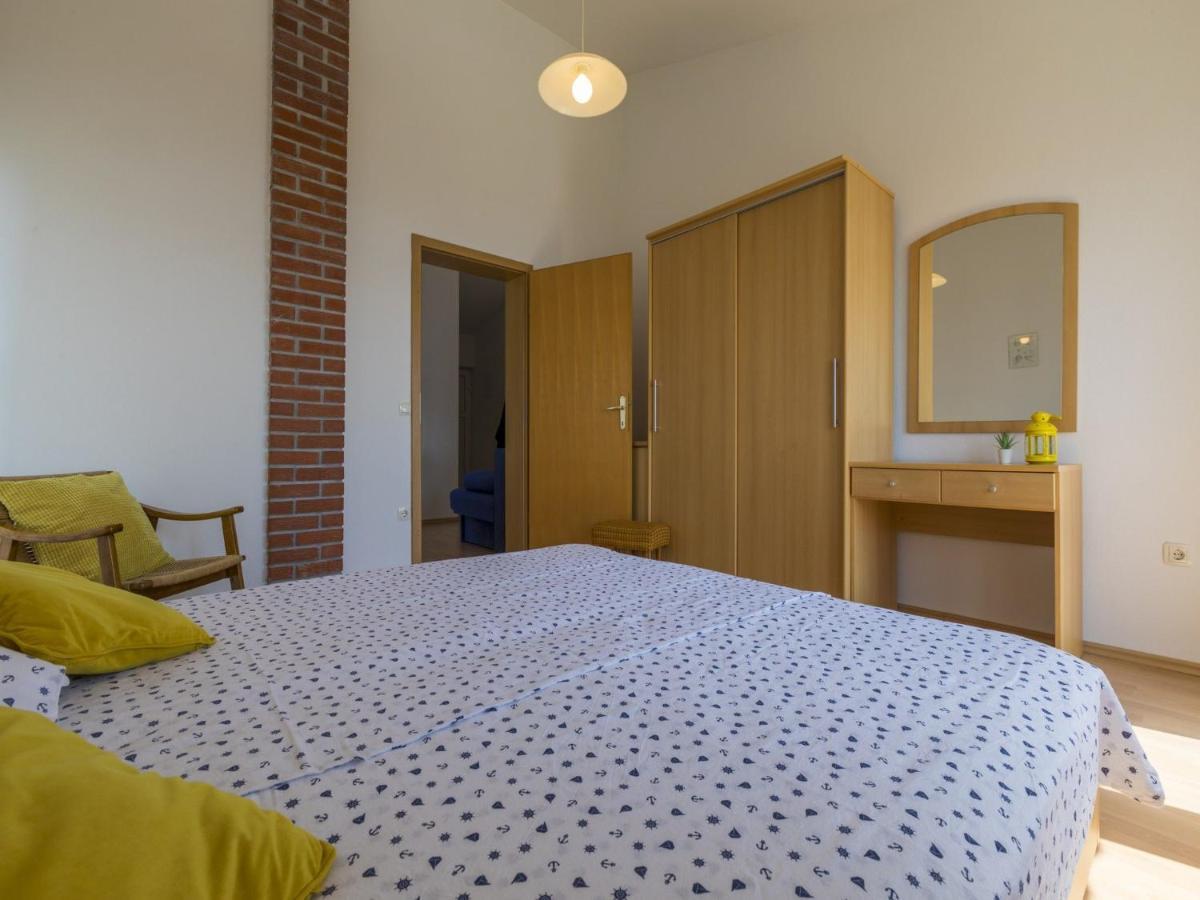 Apartments Maro Драмал Екстериор снимка